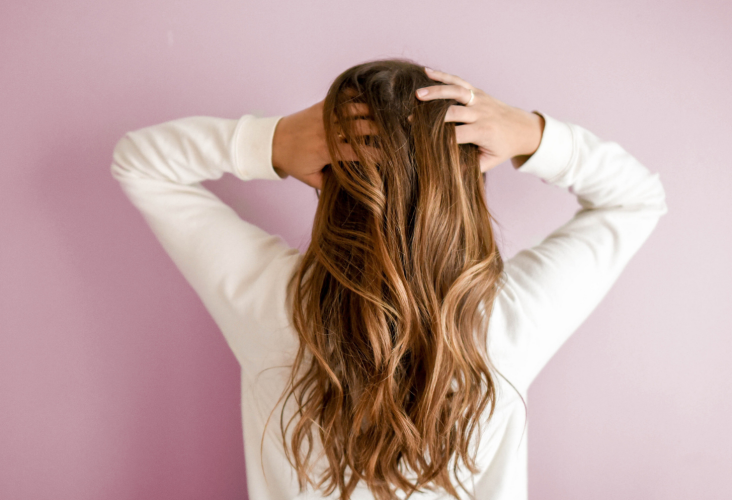 傷んだ髪